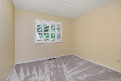 393 Wilson Ln, Windsor, CA 95492 photo 12