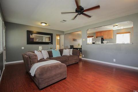 245 E Walnut St, Dixon, CA 95620 photo 11