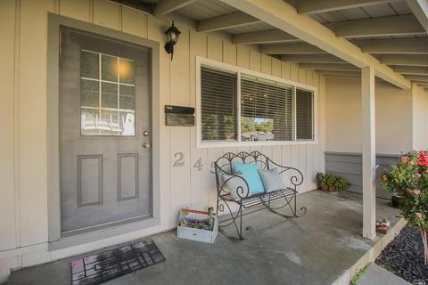 245 E Walnut St, Dixon, CA 95620 photo 5