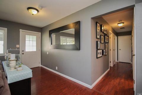 245 E Walnut St, Dixon, CA 95620 photo 18