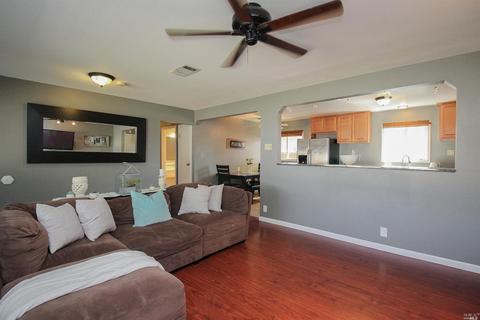 245 E Walnut St, Dixon, CA 95620 photo 9