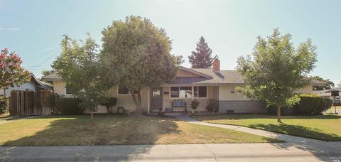 245 E Walnut St, Dixon, CA 95620 photo 1