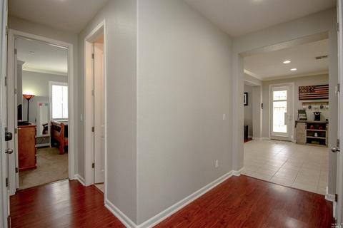 484 Cache Ct, Vacaville, CA 95688 photo 9