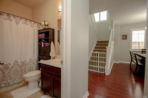 484 Cache Ct, Vacaville, CA 95688 photo 12