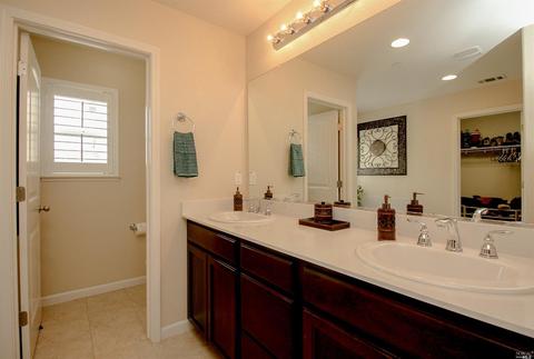 484 Cache Ct, Vacaville, CA 95688 photo 43