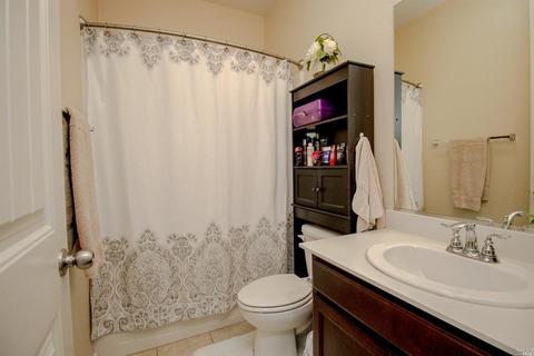 484 Cache Ct, Vacaville, CA 95688 photo 13