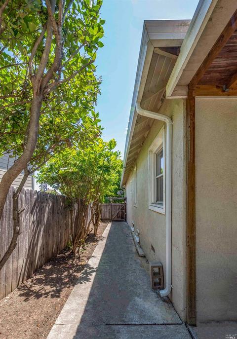826 Maine St, Vallejo, CA 94590 photo 36