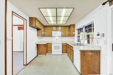 435 Hartwick Ln, Fairfield, CA 94533 photo 9