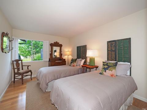 810 E Macarthur St, Sonoma, CA 95476 photo 17