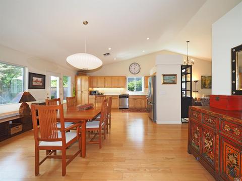 810 E Macarthur St, Sonoma, CA 95476 photo 4
