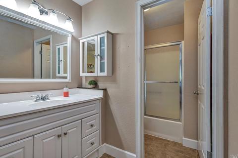 1935 Commons Ct, Windsor, CA 95492 photo 13