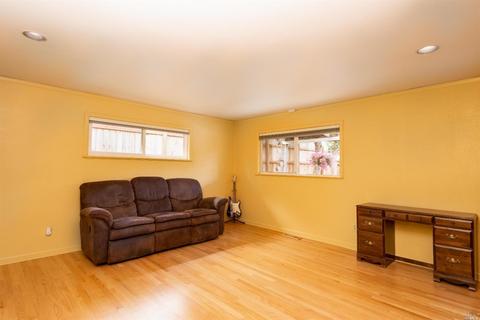 230 Bonnie Ln, Willits, CA 95490 photo 14