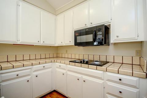 1316 Pinewood Ct, Dixon, CA 95620 photo 7