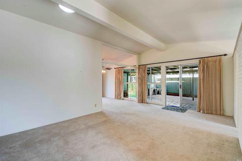 419 Diana Dr, Vallejo, CA 94589 photo 11