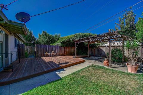 419 Diana Dr, Vallejo, CA 94589 photo 4