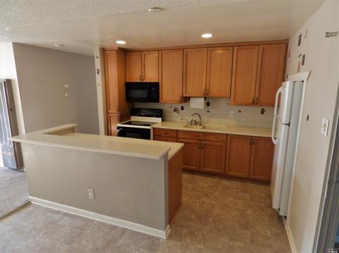 2037 Plum Tree Way, Fairfield, CA 94533 photo 3