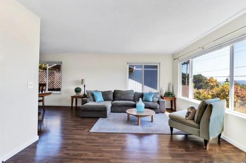 365 E O St E, Benicia, CA 94510 photo 4