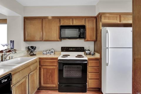 113 Nantucket Ln, Vallejo, CA 94590 photo 3