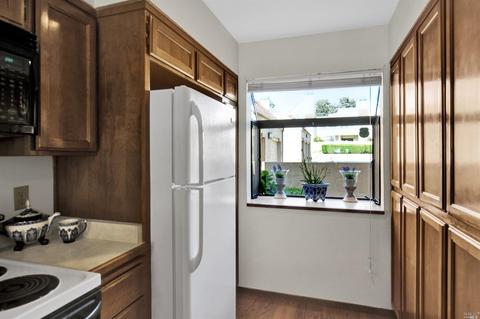 113 Nantucket Ln, Vallejo, CA 94590 photo 2