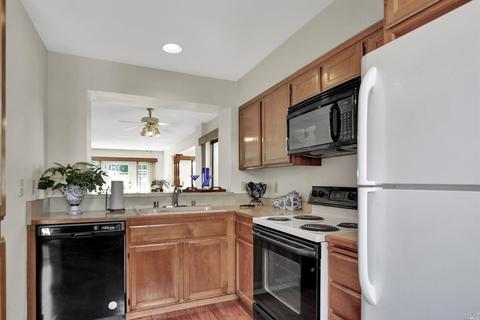 113 Nantucket Ln, Vallejo, CA 94590 photo 5
