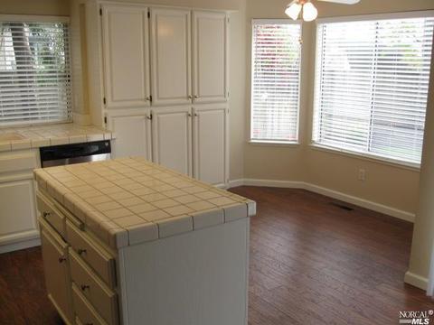 8419 Planetree Dr, Windsor, CA 95492 photo 4
