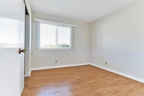 105 Bluebird Ct, Vallejo, CA 94591 photo 25