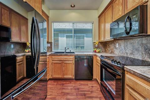 786 Glen Miller Dr, Windsor, CA 95492 photo 8