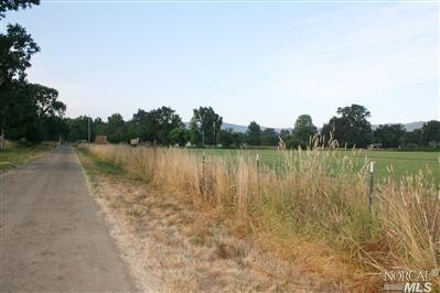1080 Hearst Willits Rd, Willits, CA 95490 photo 1