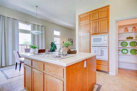 633 Renaissance Ave, Fairfield, CA 94534 photo 10