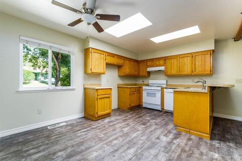 143 Mill Creek Dr, Willits, CA 95490 photo 7