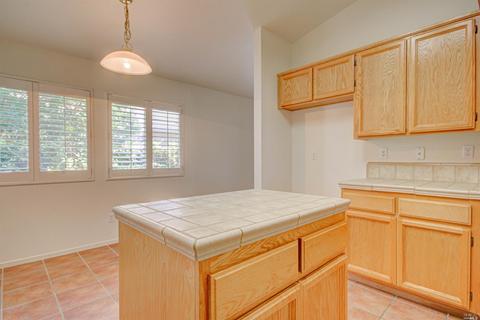 337 Bartlett Ln, Vacaville, CA 95687 photo 13