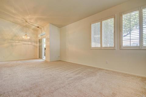337 Bartlett Ln, Vacaville, CA 95687 photo 6