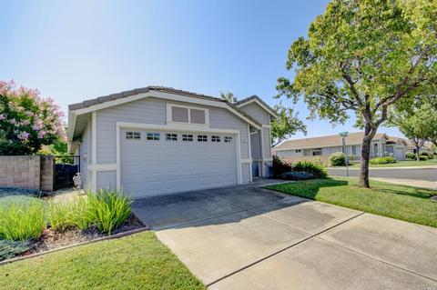 337 Bartlett Ln, Vacaville, CA 95687 photo 3