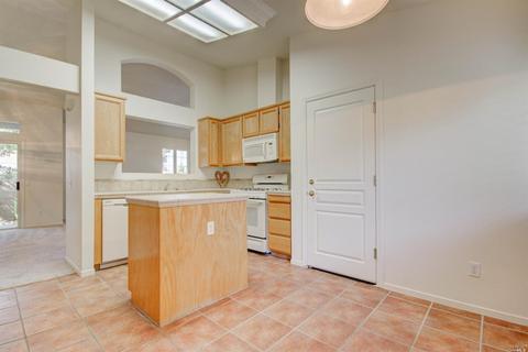 337 Bartlett Ln, Vacaville, CA 95687 photo 10