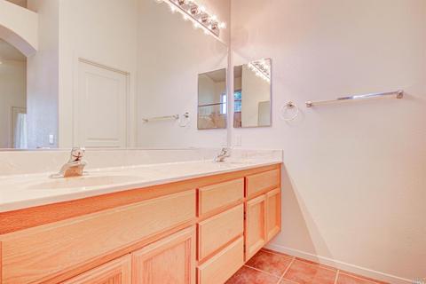 337 Bartlett Ln, Vacaville, CA 95687 photo 21