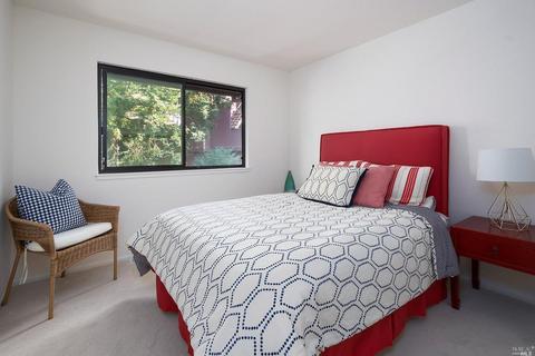 19 Deuce Ct, Fairfax, CA 94930 photo 13