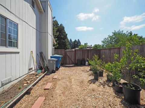 684 Draco Dr, Petaluma, CA 94954 photo 17