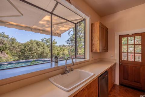 1441 Ridgeview Dr, Ukiah, CA 95482 photo 13