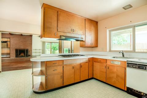 714 Walnut Ave, Ukiah, CA 95482 photo 8