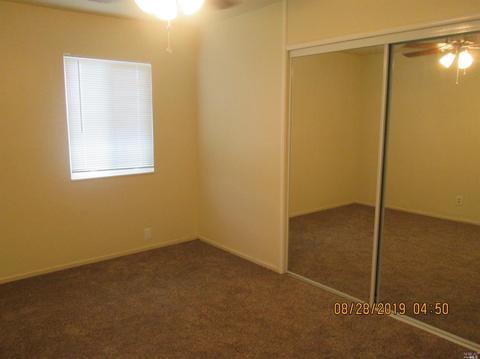 1010 Thelma Ave, Vallejo, CA 94591 photo 8