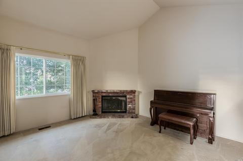 1160 Birch Dr, Petaluma, CA 94952 photo 5