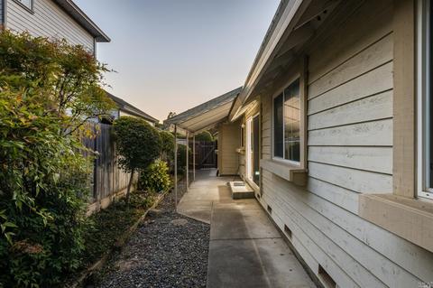 1160 Birch Dr, Petaluma, CA 94952 photo 25