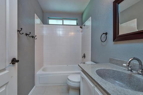 708 Natalie Dr, Windsor, CA 95492 photo 13
