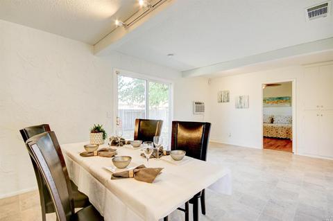 2022 Thrush Way, Fairfield, CA 94533 photo 11