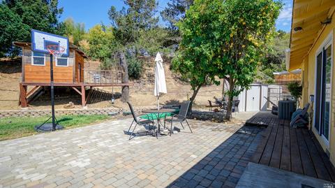 1533 Lassen Ct, Vallejo, CA 94591 photo 21