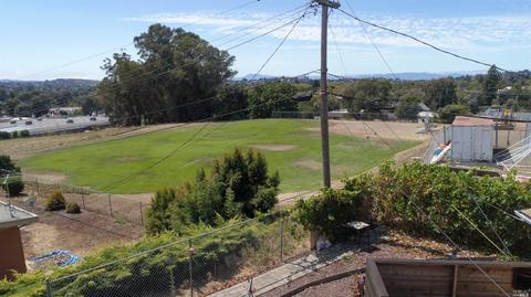 1533 Lassen Ct, Vallejo, CA 94591 photo 27