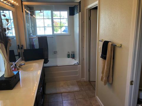 284 Cliff Walk Dr, Vallejo, CA 94591 photo 18