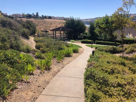 284 Cliff Walk Dr, Vallejo, CA 94591 photo 24