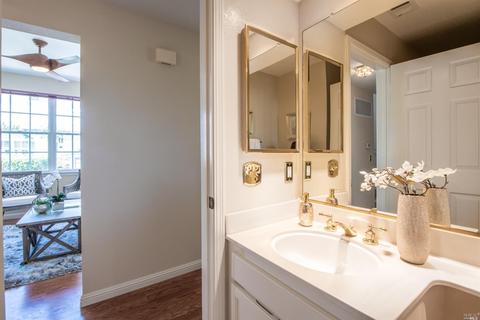 44 Mariners Cir, San Rafael, CA 94903 photo 14