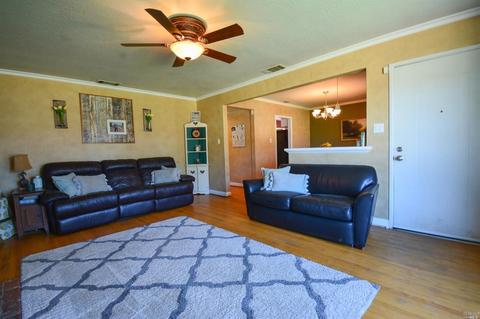 601 W D St S, Dixon, CA 95620 photo 8